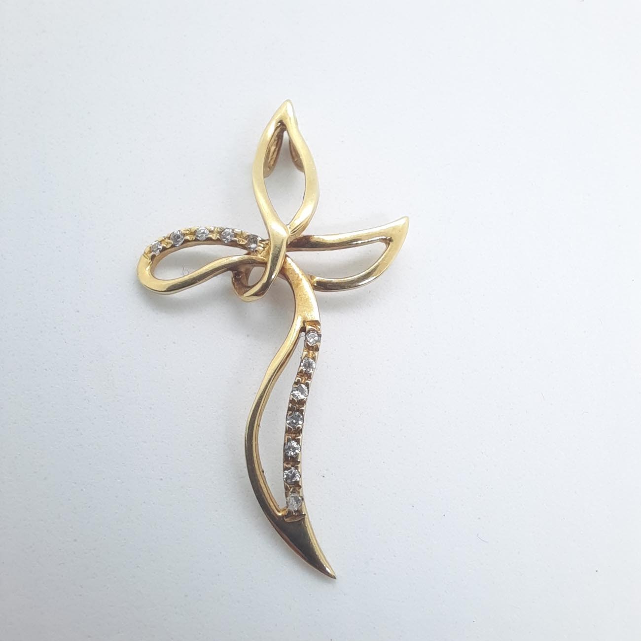 Χρυσός σταυρός με ζιργκόν 14 καράτια όψη άνθους