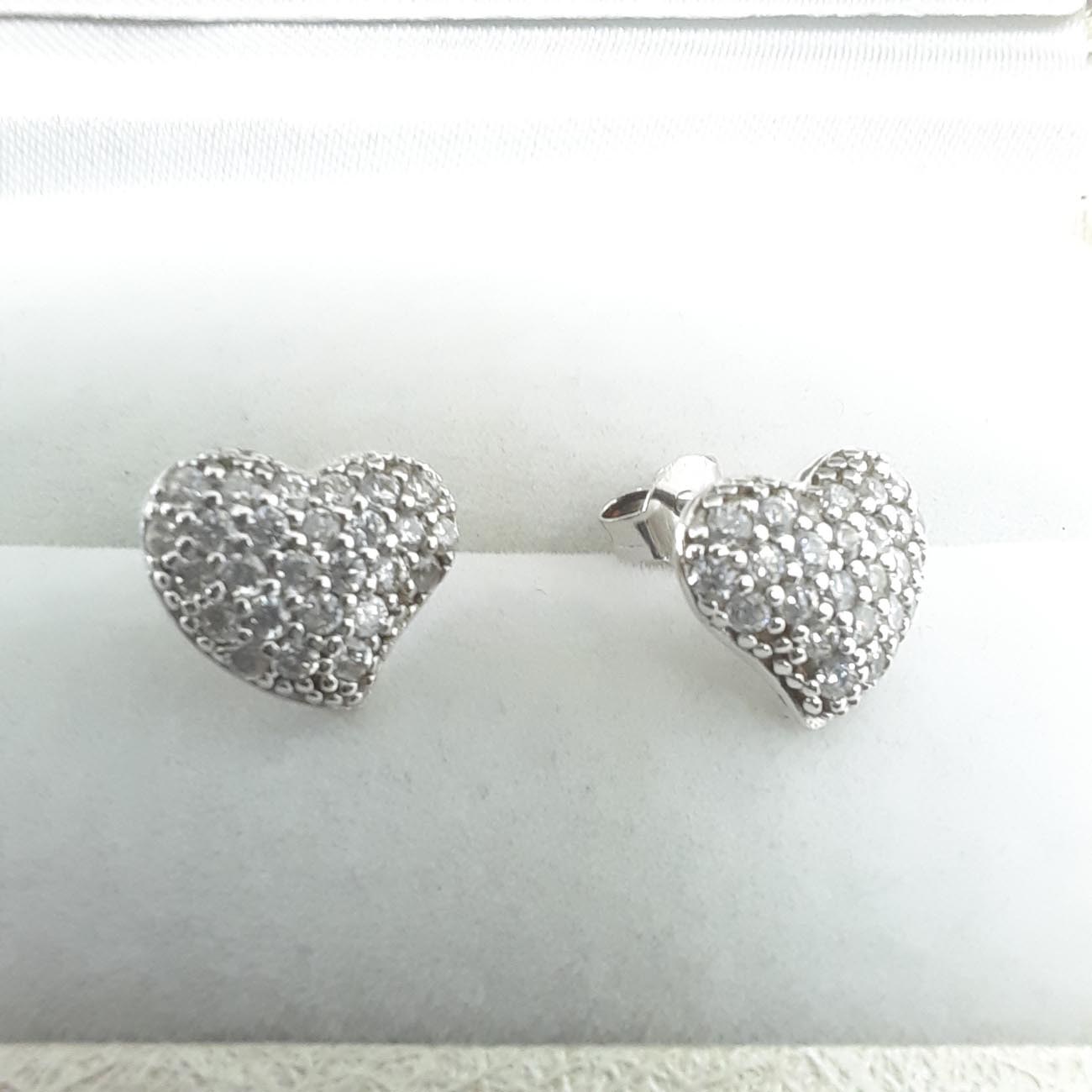 Ασημένια σκουλαρίκια καρδιές ζιργκόν