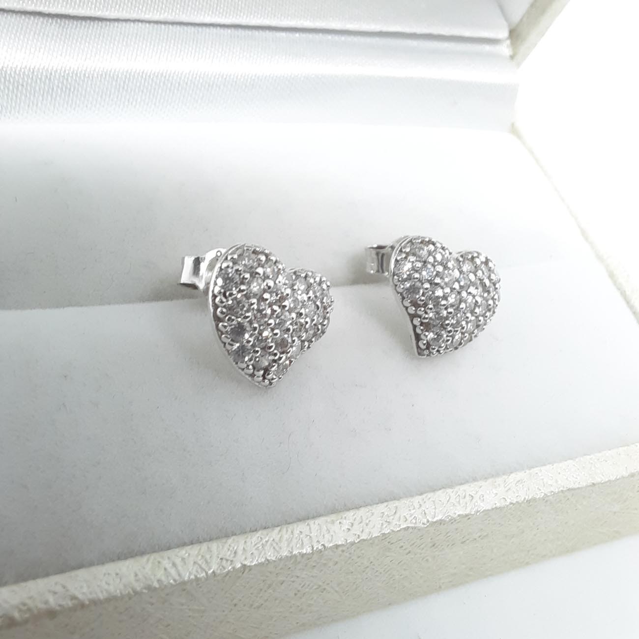 Ασημένια σκουλαρίκια καρδιές ζιργκόν