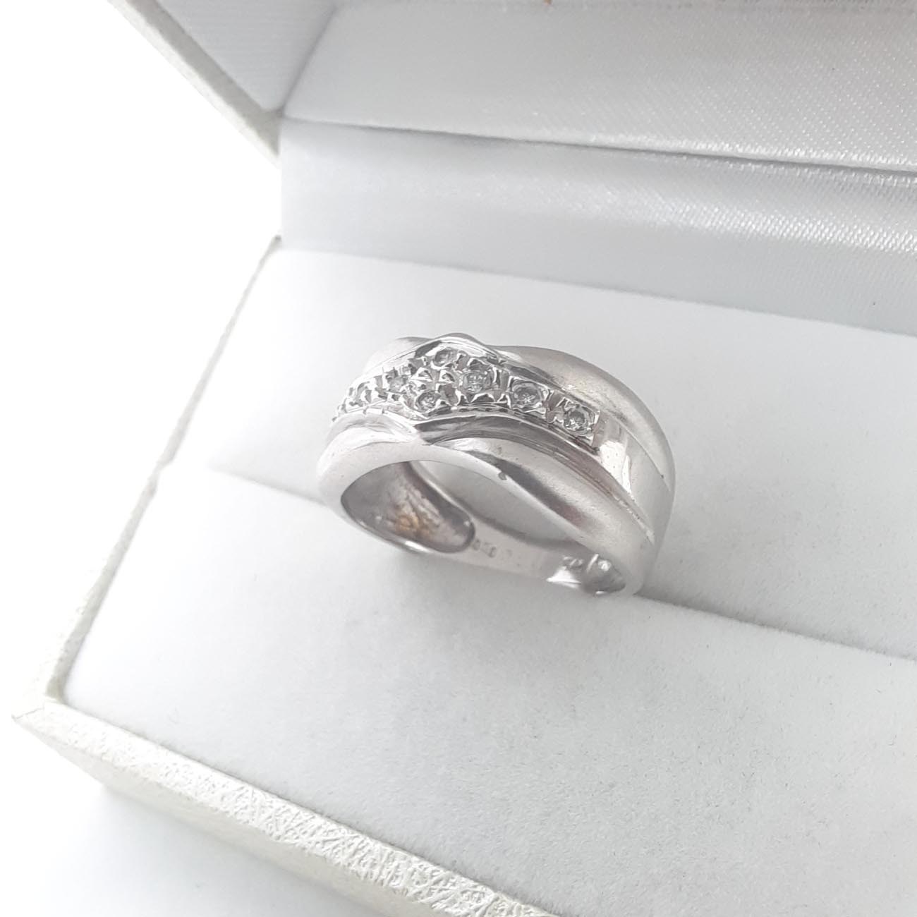 Λευκόχρυσο δαχτυλίδι Κ14