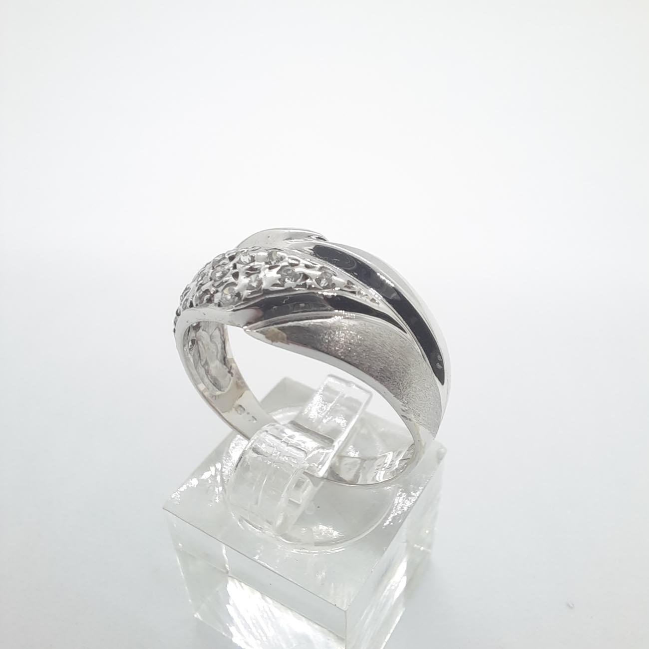 Λευκόχρυσο δαχτυλίδι Κ14