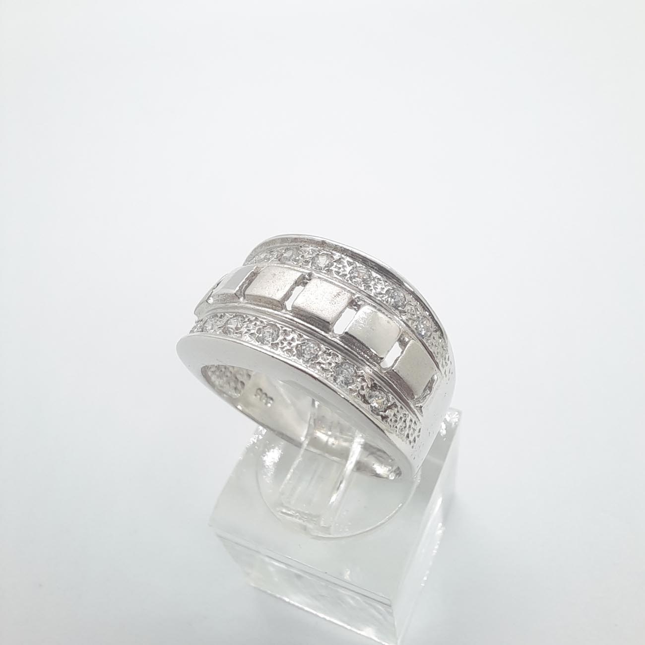 Λευκόχρυσο δαχτυλίδι Κ14