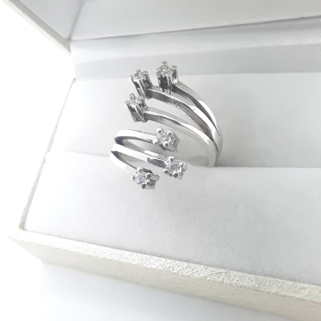 Λευκόχρυσο δαχτυλίδι Κ14