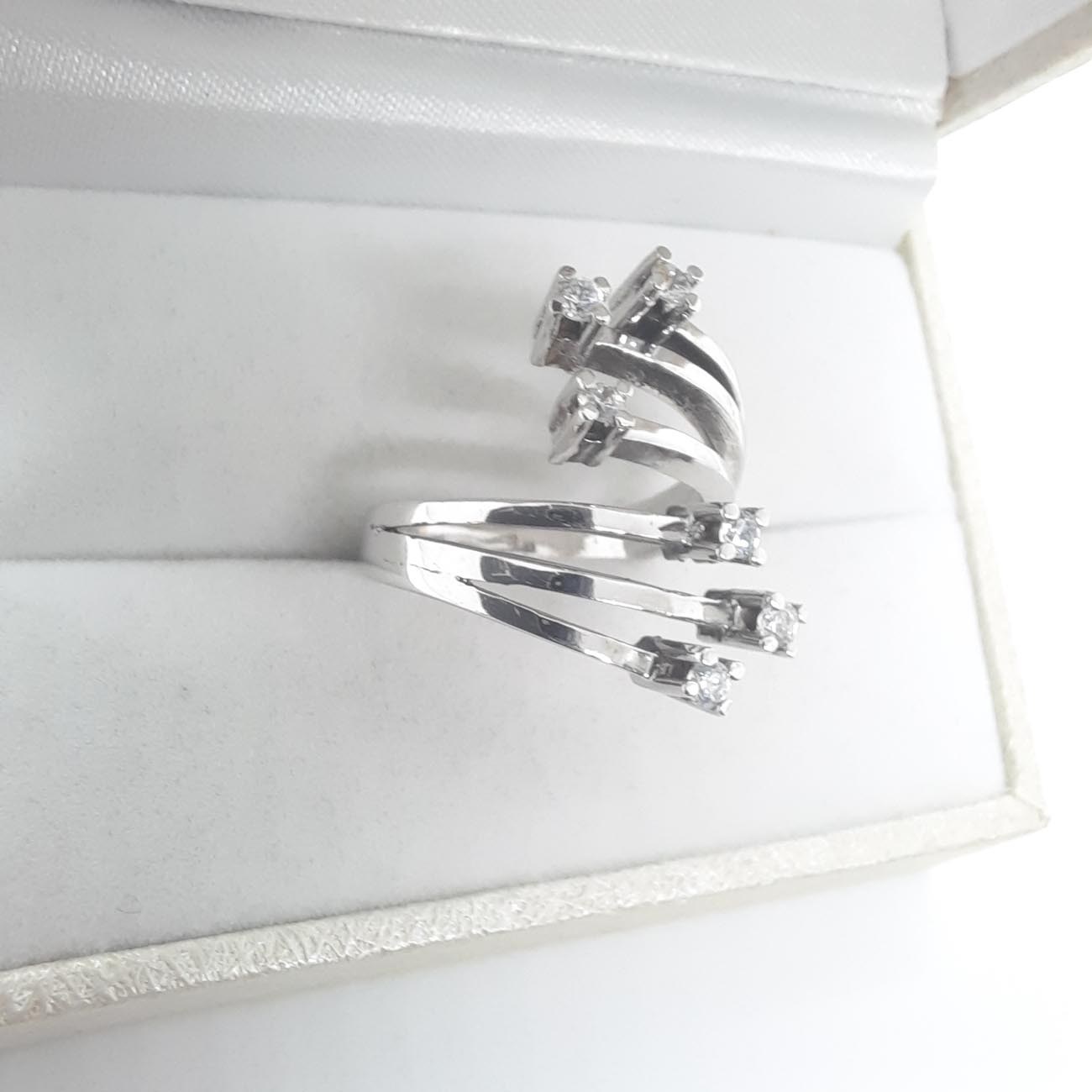 Λευκόχρυσο δαχτυλίδι Κ14