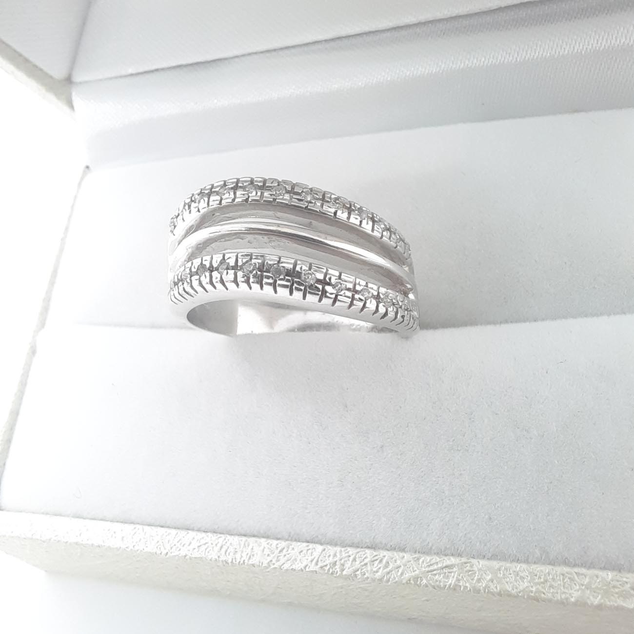 Λευκόχρυσο δαχτυλίδι Κ14 τριπλή σειρά