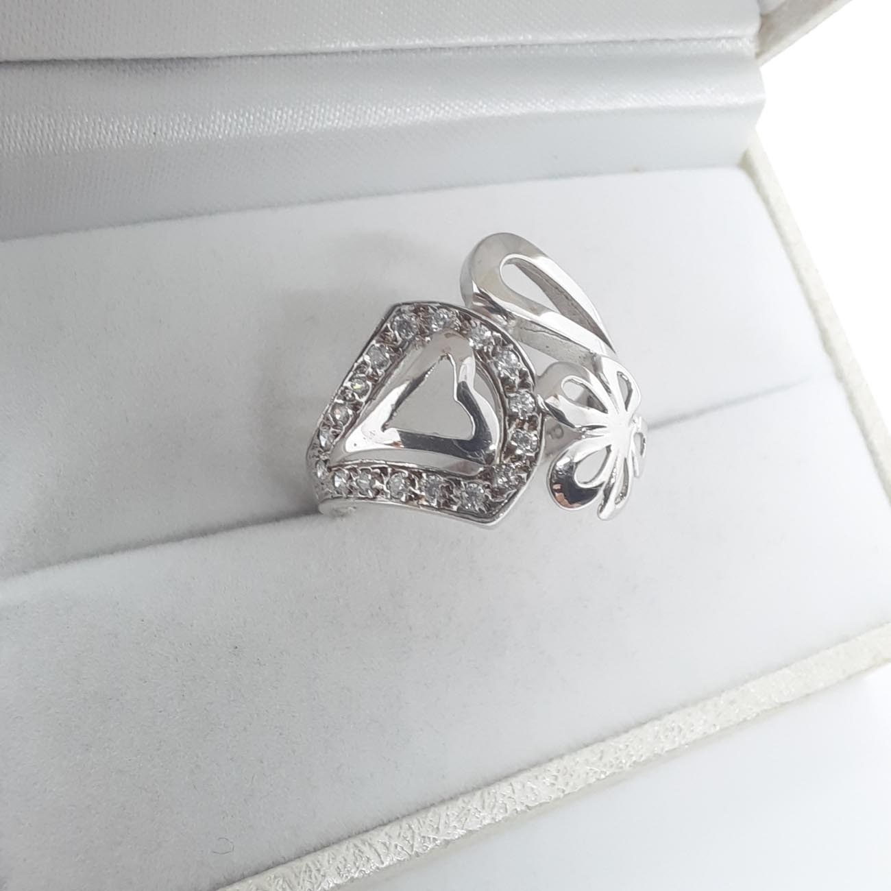 Λευκόχρυσο δαχτυλίδι Κ14 άνθος και καρδιά