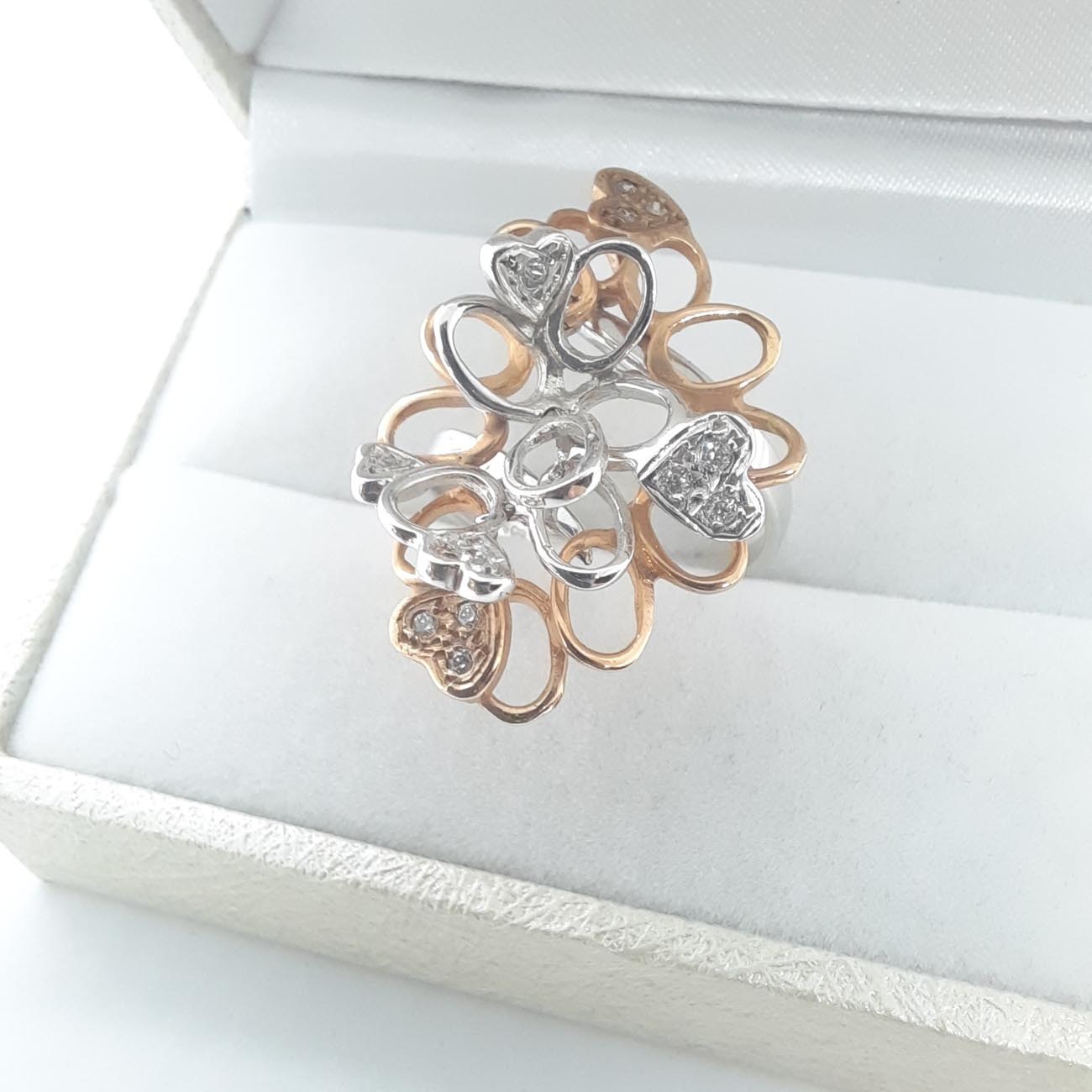 Χρυσό και λευκόχρυσο δαχτυλίδι Κ14 με καρδιές