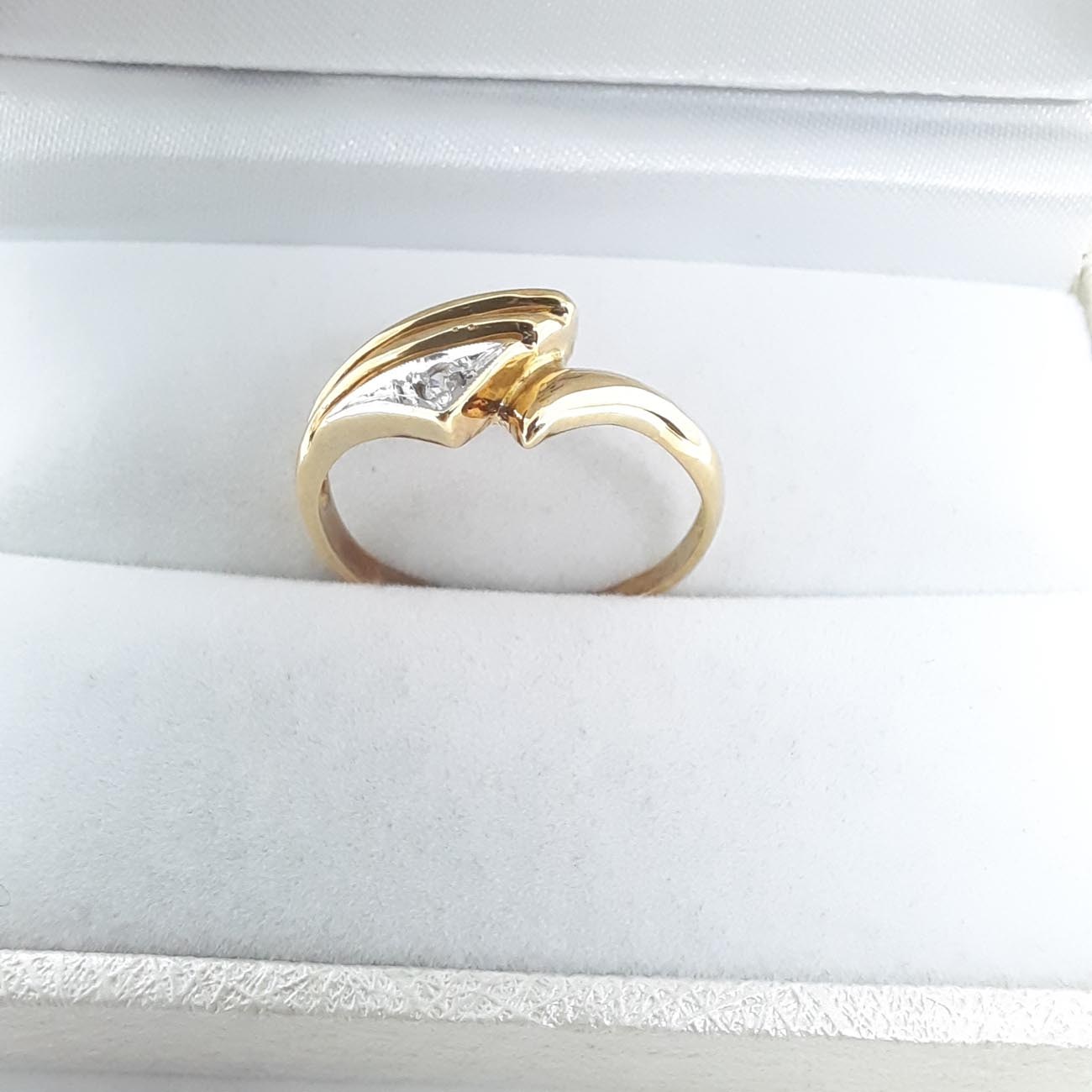 Χρυσό δαχτυλίδι κορώνα