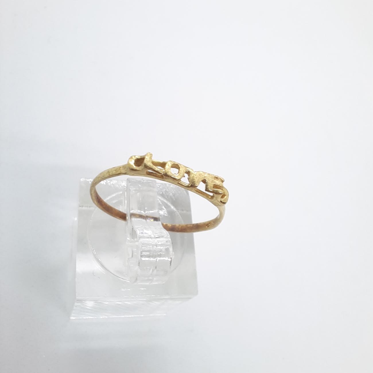 Χρυσό δαχτυλίδι LOVE Κ14