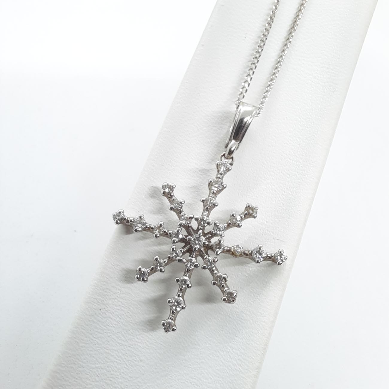 Κολιέ λευκόχρυσο Κ14 winter star