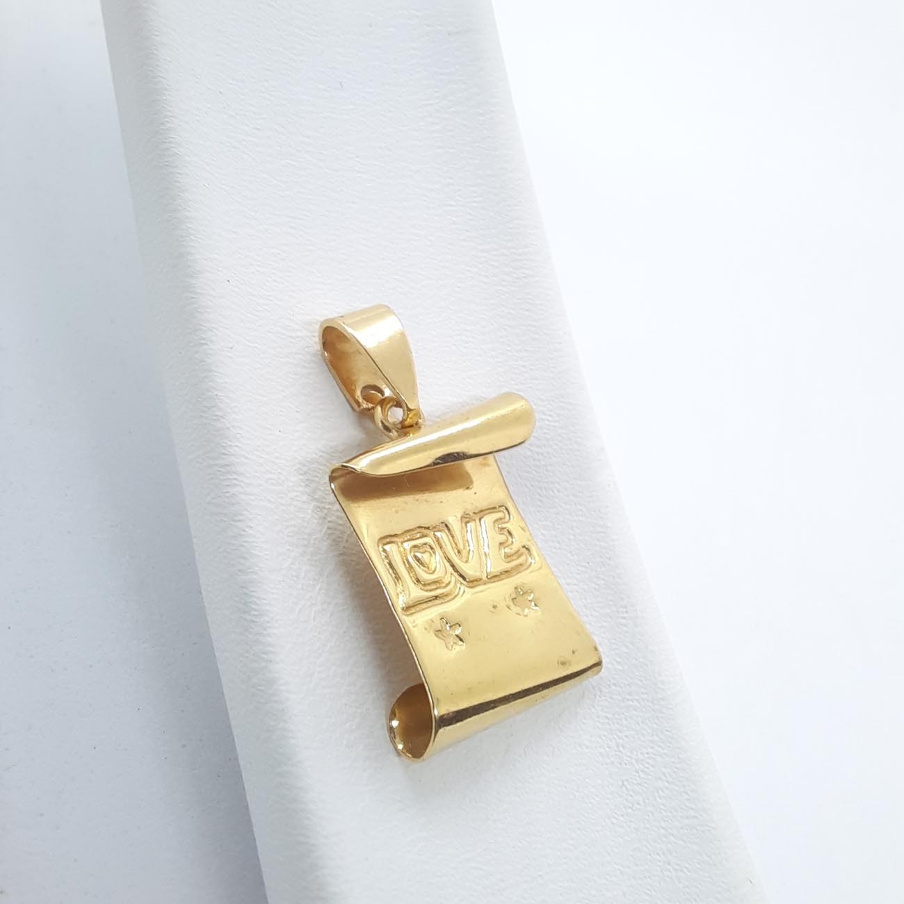 Χρυσό μενταγιόν πάπυρος 14 καράτια LOVE