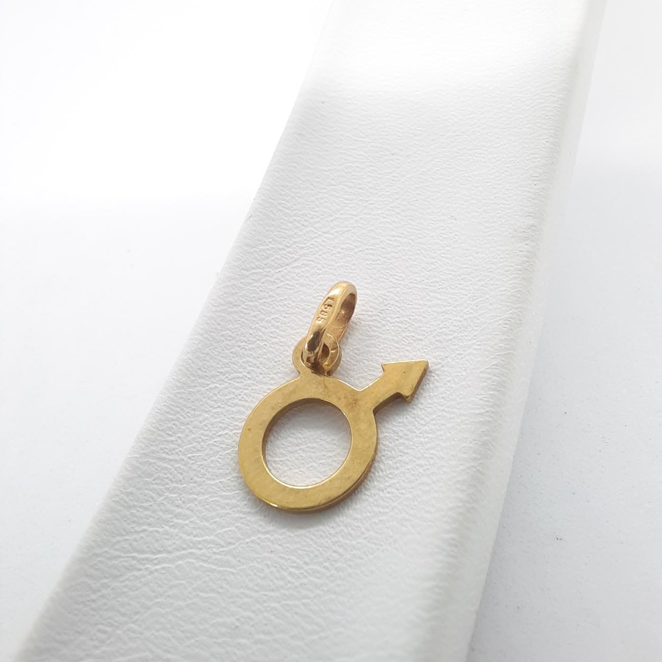 Χρυσό μενταγιόν male