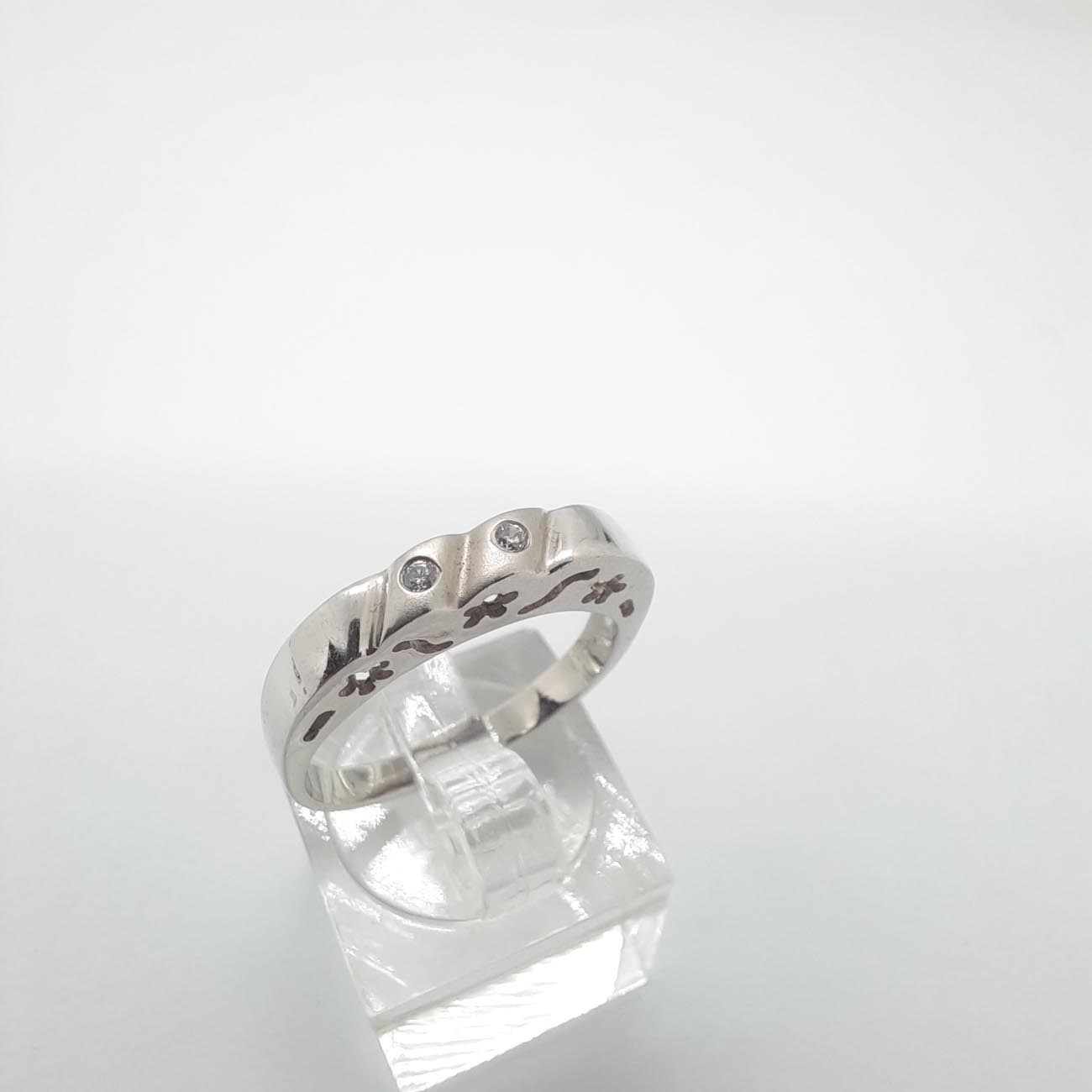 Λευκόχρυσο δαχτυλίδι Κ14 artistic 