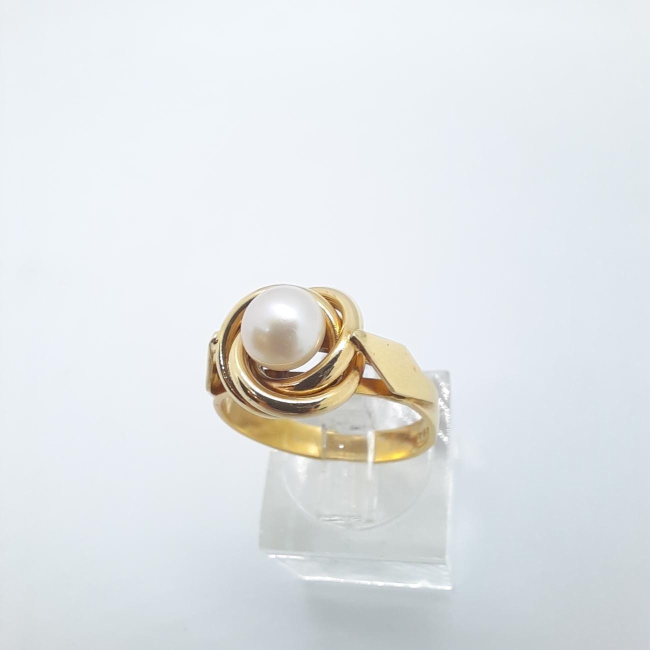 Χρυσό δαχτυλίδι K14 nest