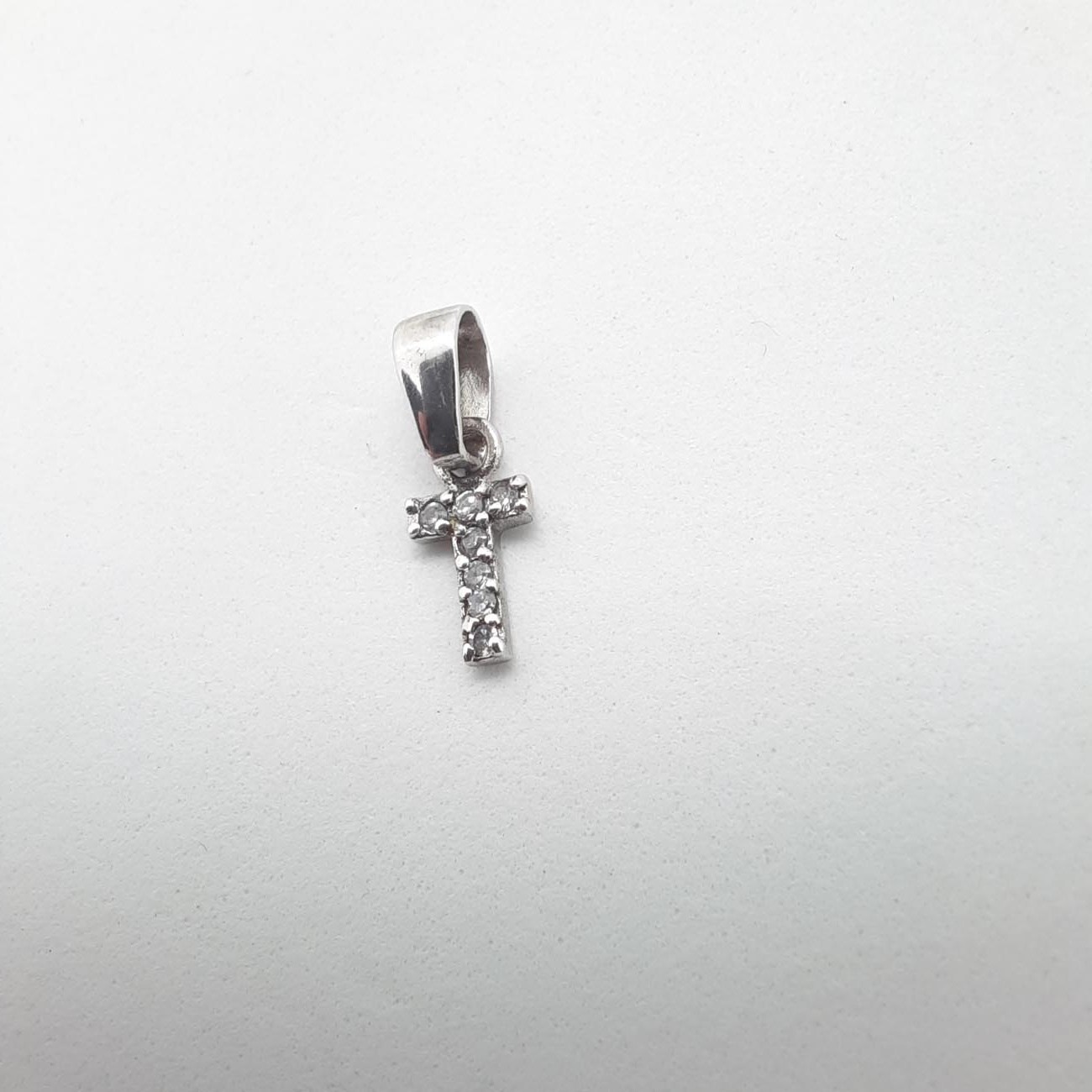 Ασήμι μονόγραμμα ταφ με ζιργκόν