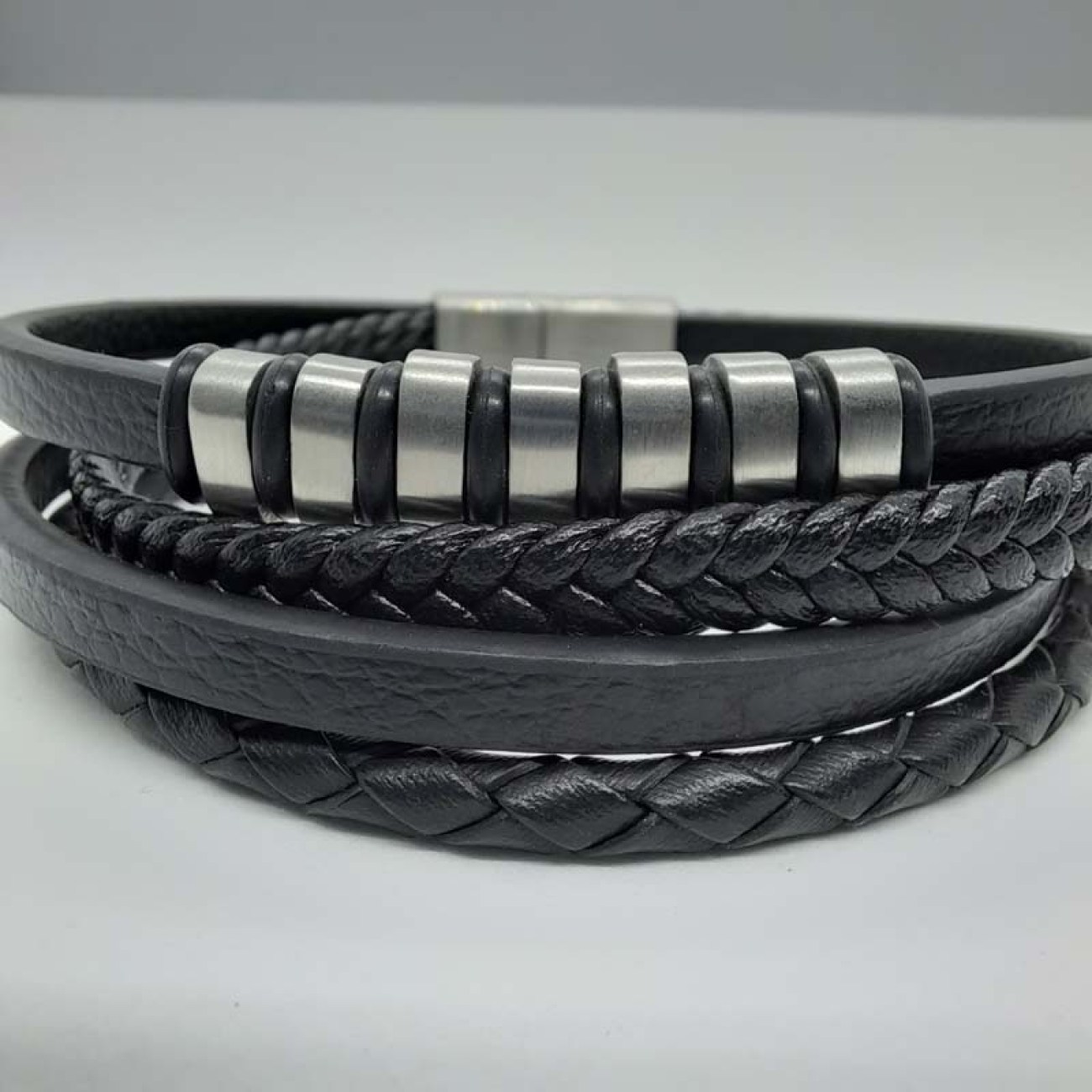 Αντρικό δερμάτινο βραχιόλι man's world