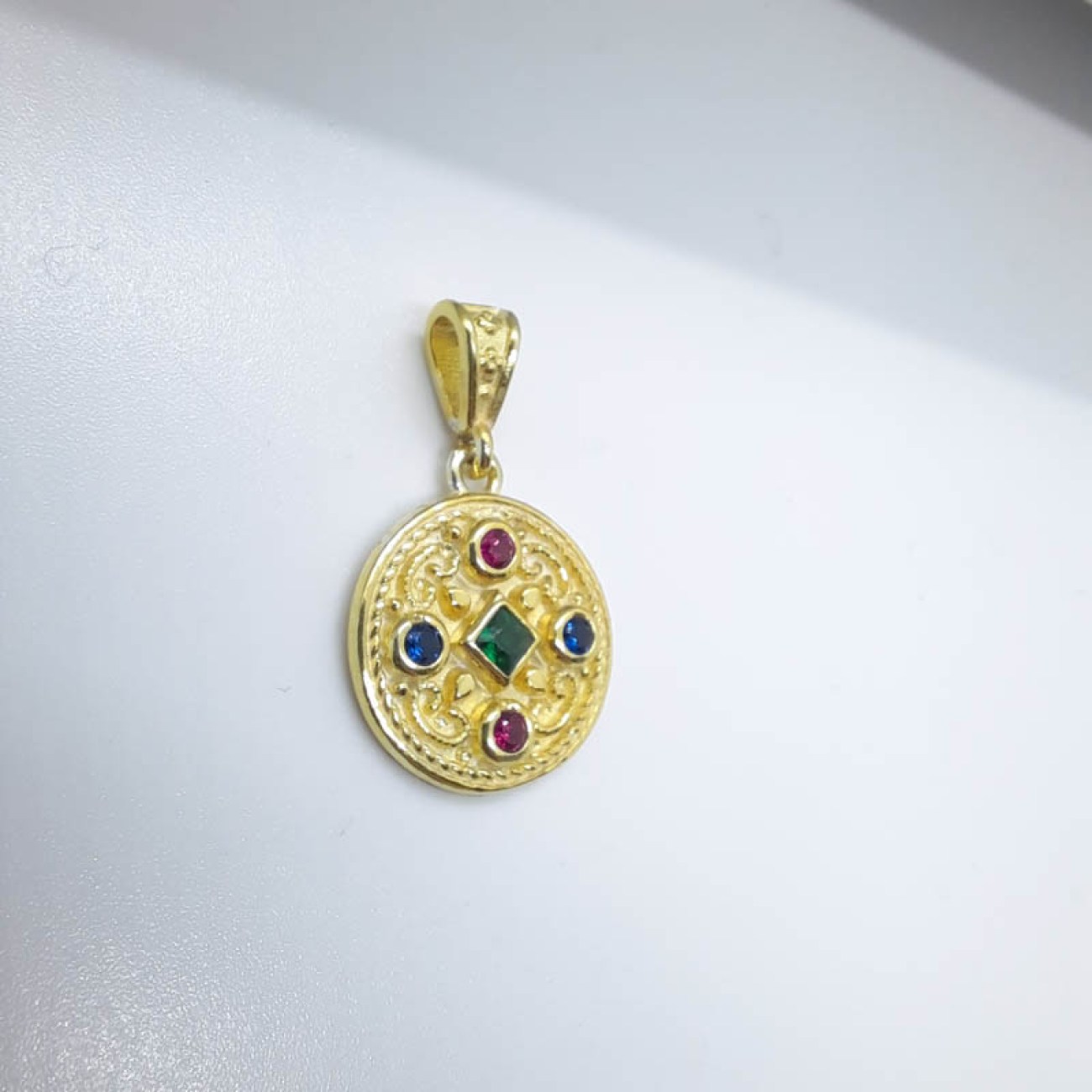 Βυζαντινό μενταγιόν ANNA