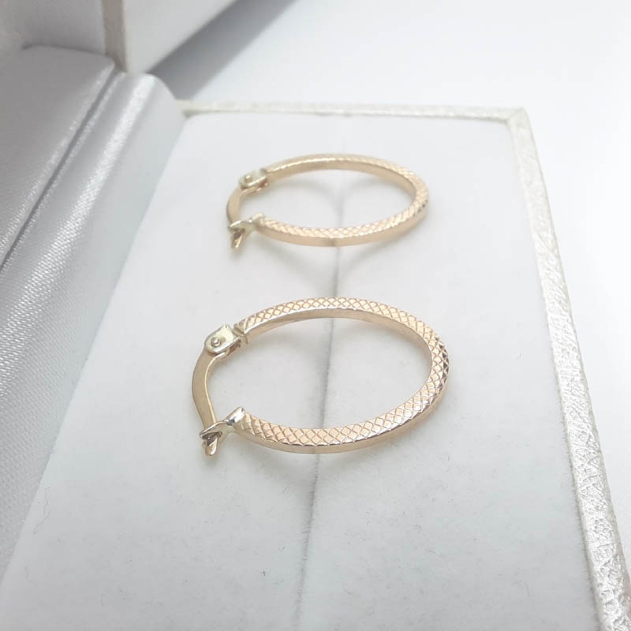 Κρίκοι οβάλ χρυσοί