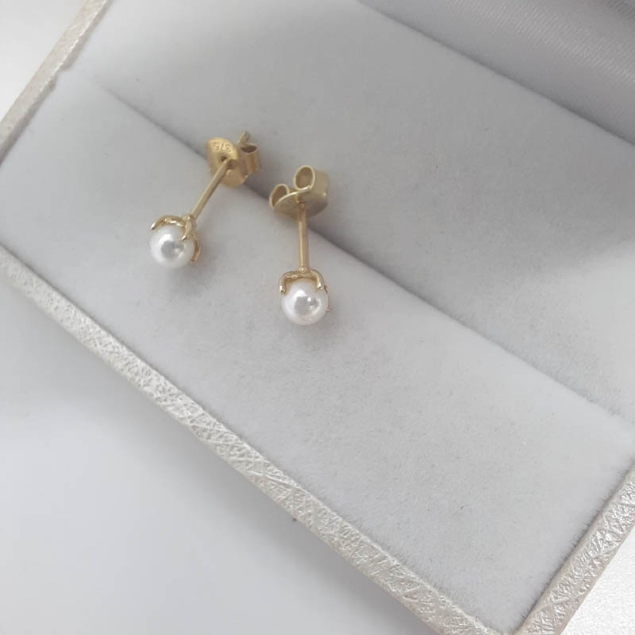 Μαργαριταρένια σκουλαρίκια Κ9