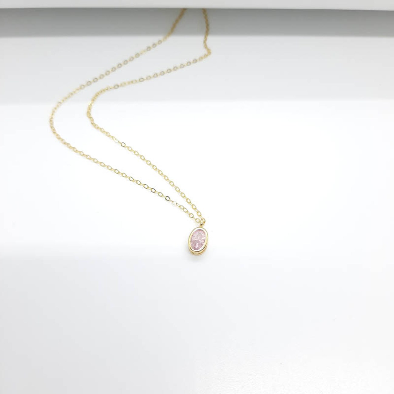 Κολιέ επίχρυσο ροζ ζιργκόν 