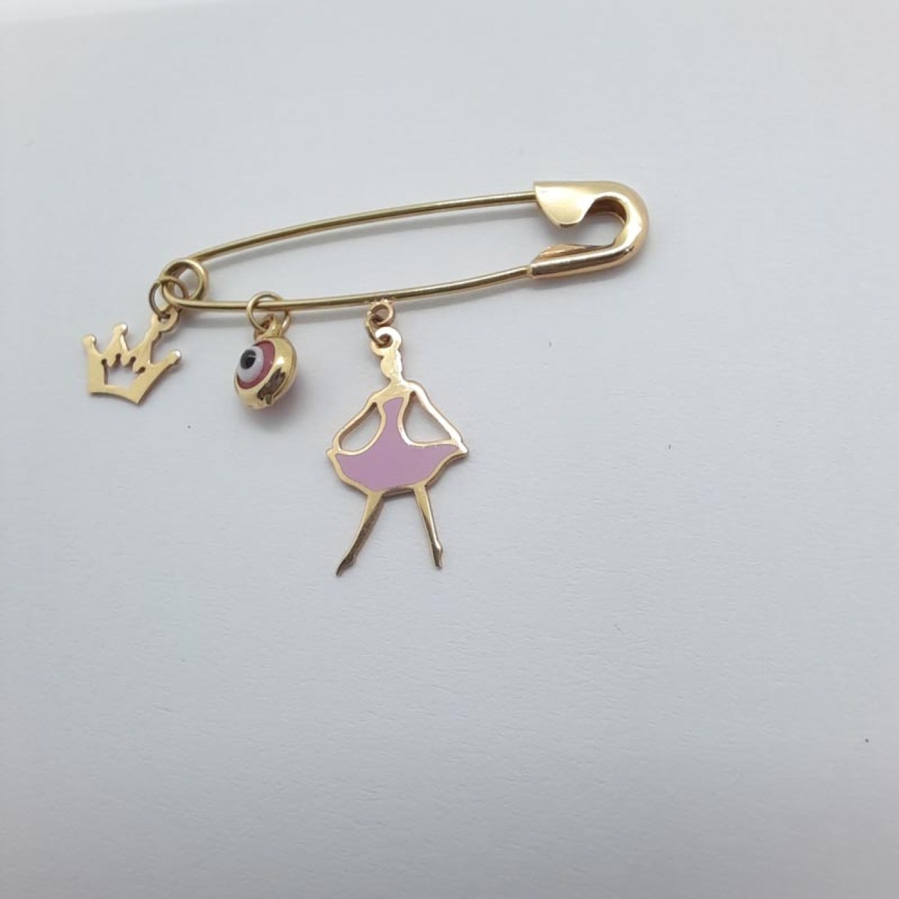 Χρυσό φυλακτό παραμάνα κορώνα-μπαλαρίνα-ροζ ματόχαντρο