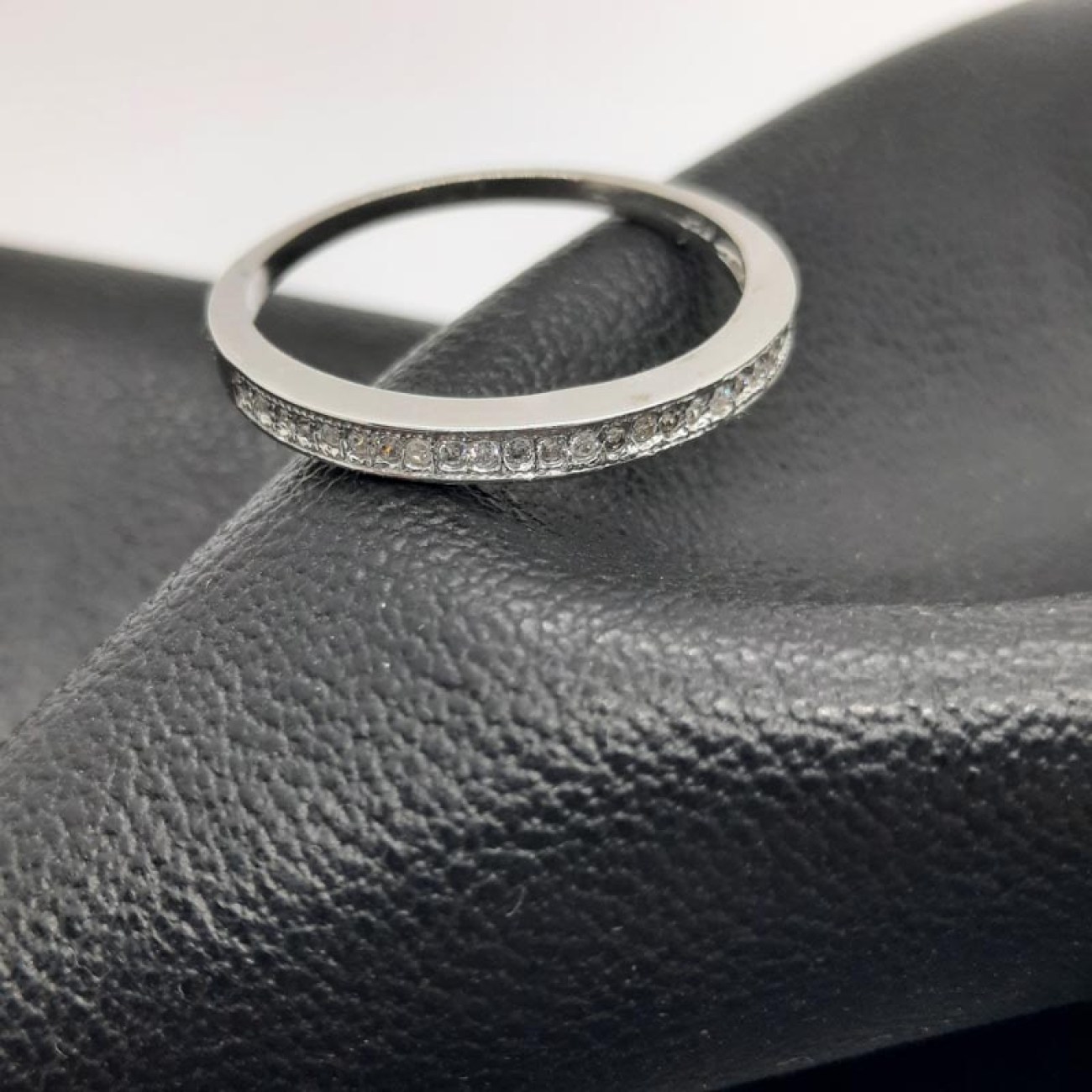 Ασημένιο δαχτυλίδι σειρέ ζιργκόν λευκά