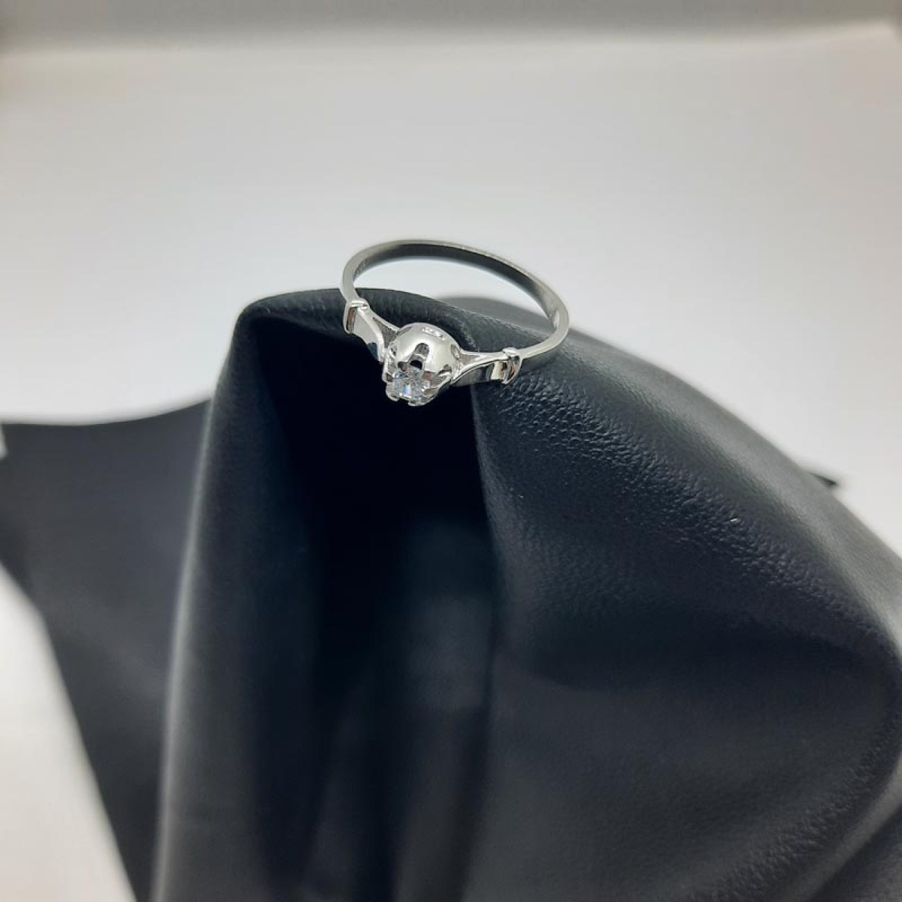 Δαχτυλίδι μονόπετρο ασήμι 9.25