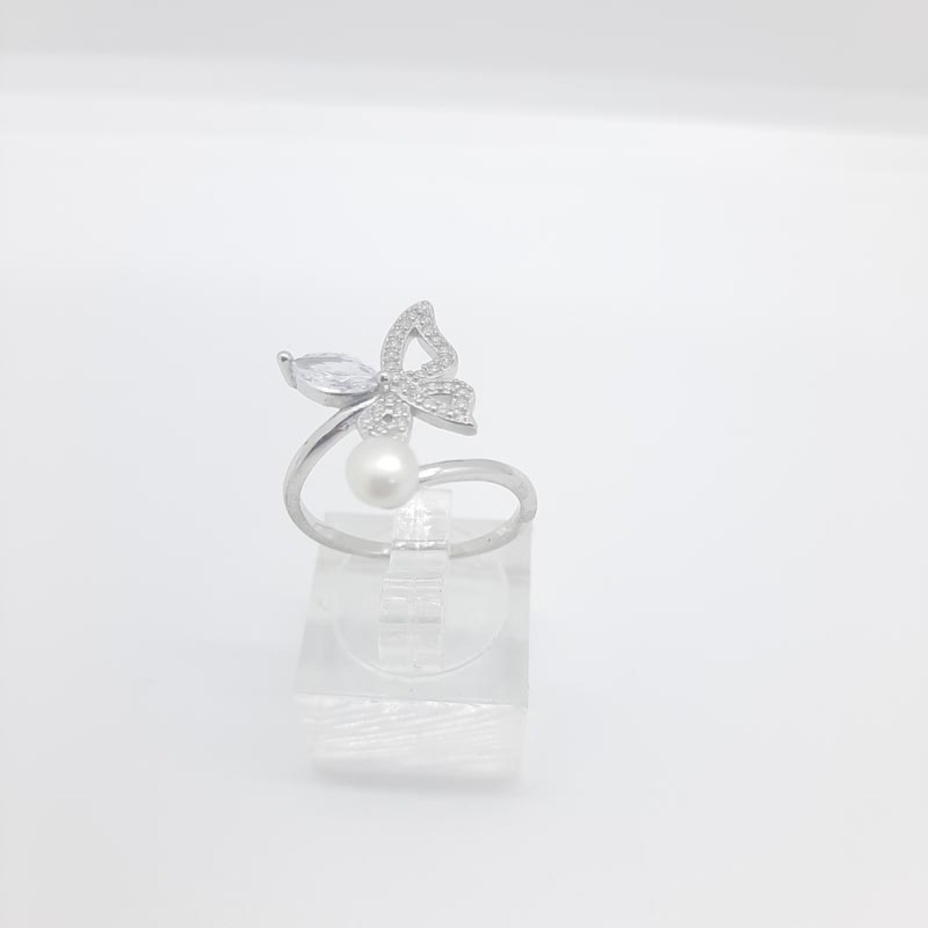 Δαχτυλίδι ασήμι πεταλούδα πέρλα