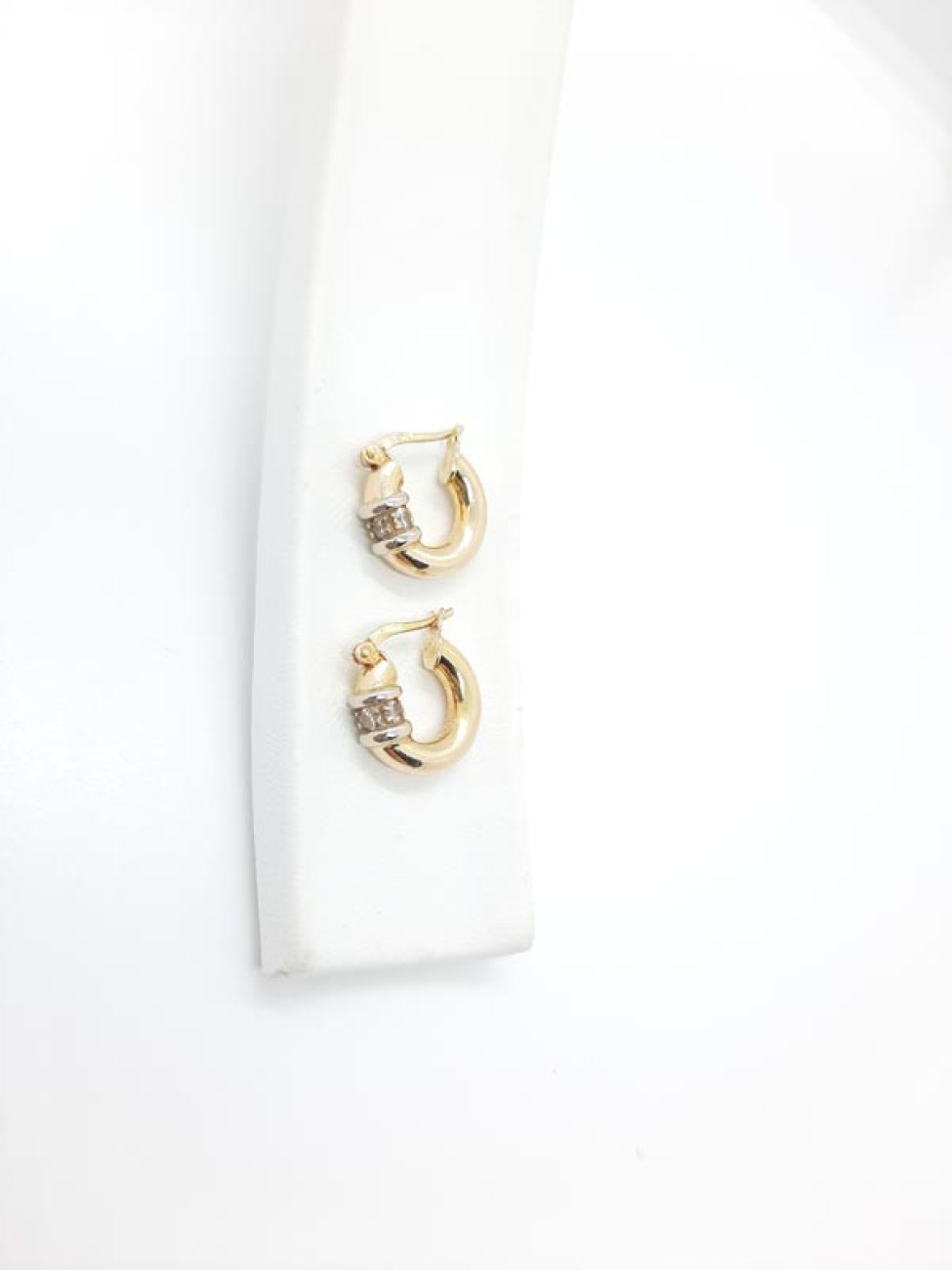 Χρυσά χοντρά κρικάκια - λευκά ζιργκόν