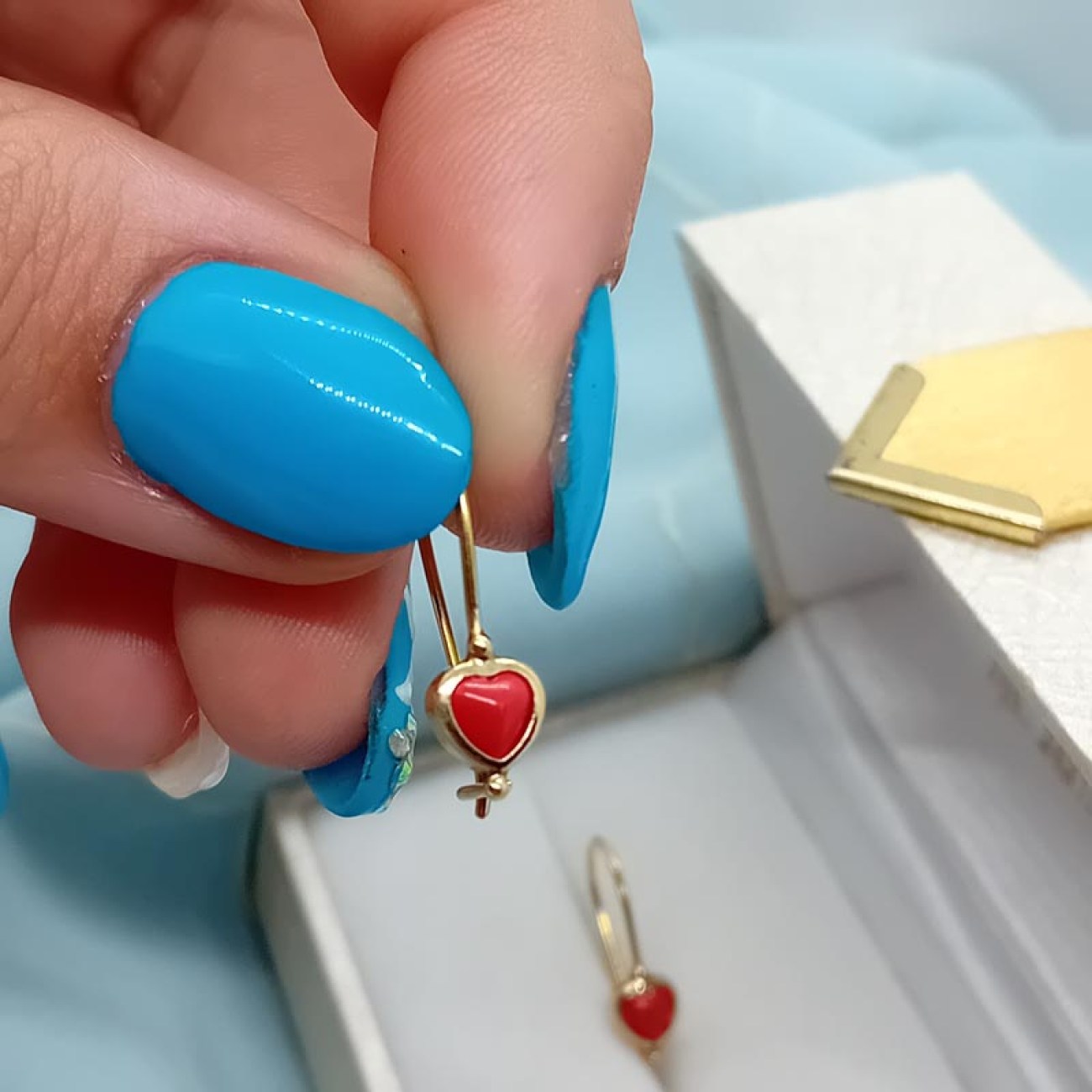 Χρυσά σκουλαρίκια κρεμαστά ΚΑΡΔΙΕΣ