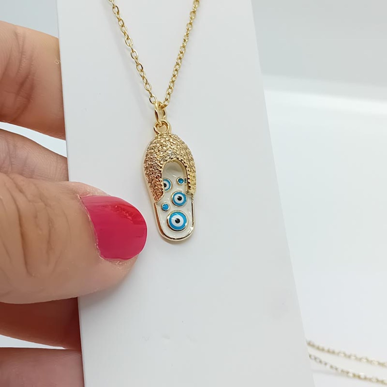 Κολιέ τυχερό πασουμάκι με ματάκια επίχρυσο ασήμι