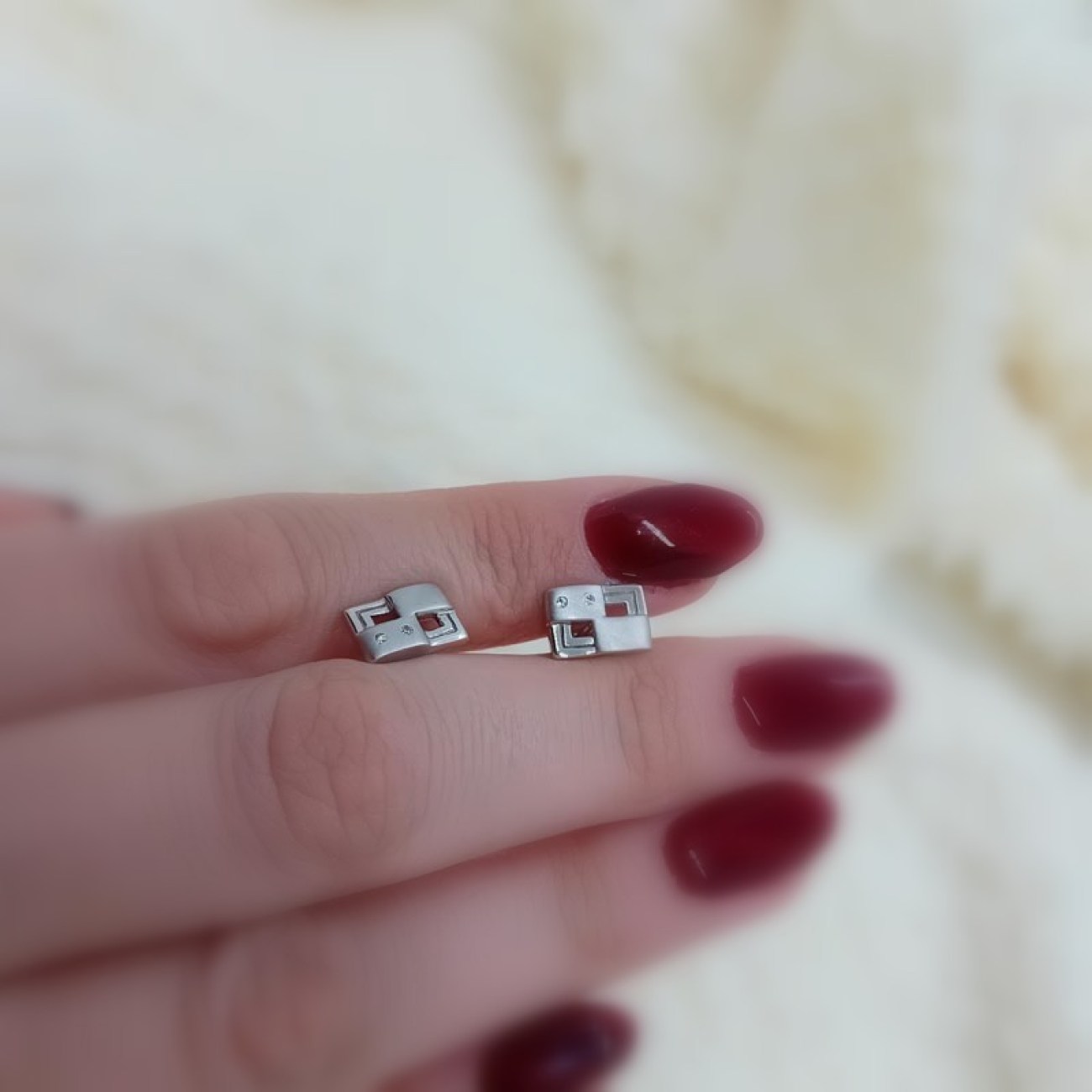 Σκουλαρίκια λευκόχρυσα Κ14 ορθογώνια ματ-λουστρέ