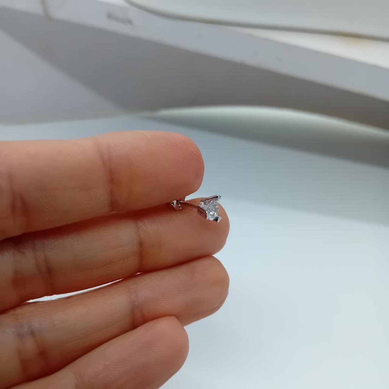 Λευκόχρυσα σκουλαρίκια Κ14 ζιργκόν