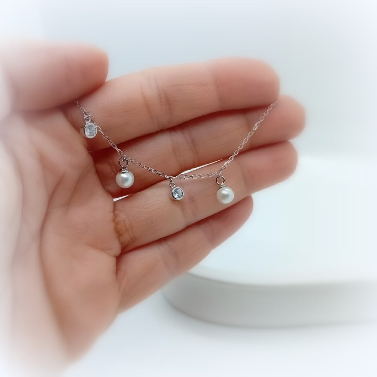 Βραχιόλι ΑΣΗΜΙ 925 με 3 ΠΕΡΛΕΣ & 2 ζιργκόν 