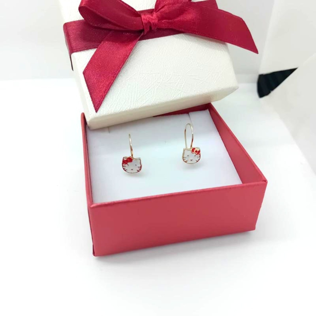 Χρυσά σκουλαρίκια κρεμαστά "hello γατούλα"