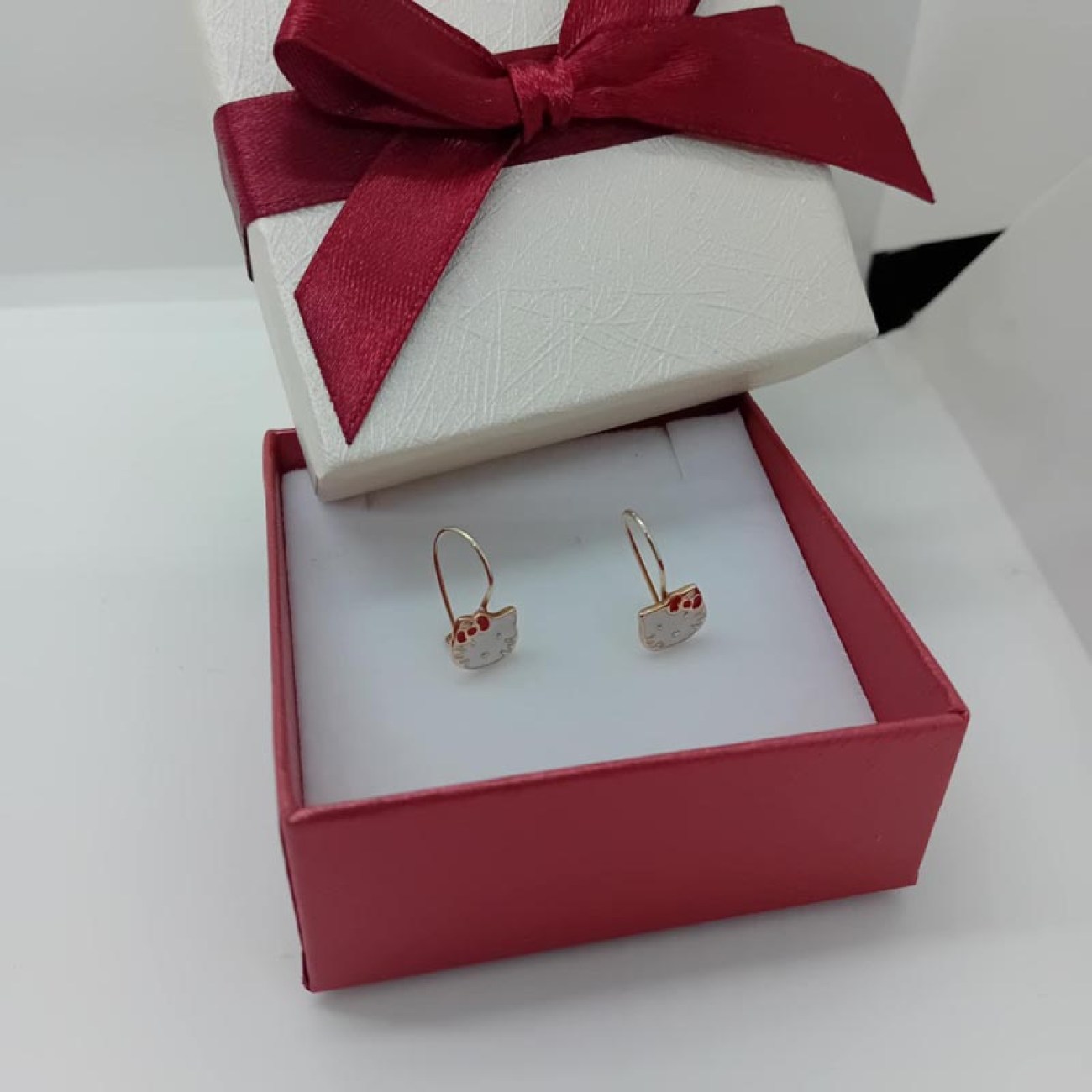 Χρυσά σκουλαρίκια κρεμαστά "hello γατούλα"