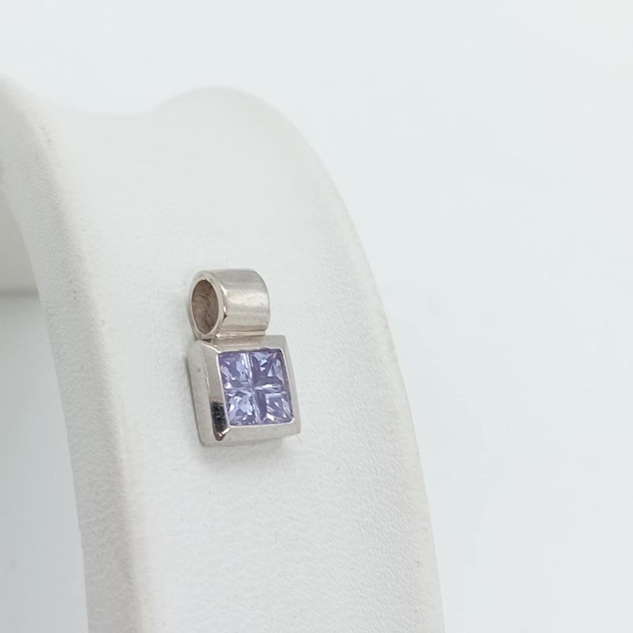 3ab74df0-3d81-423f-88f1-f255f97e3c3c