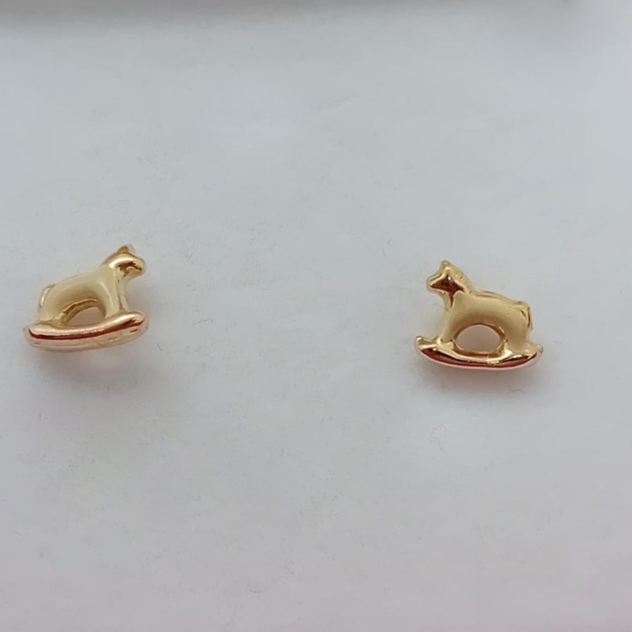 Χρυσά σκουλαρίκια ΚΟΥΝΙΣΤΟ ΑΛΟΓΑΚΙ Κ14