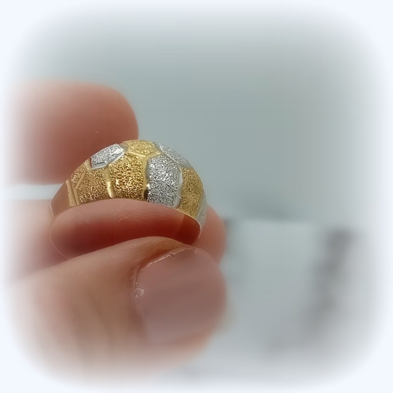 Χρυσό δαχτυλίδι "BE A QUEEN" Κ14