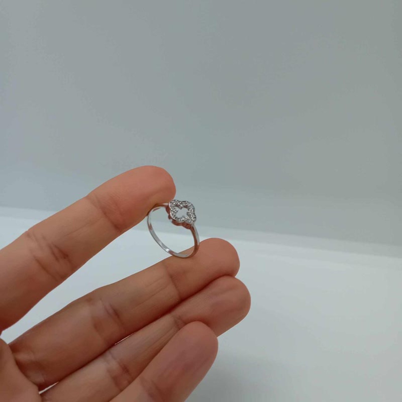 Δαχτυλίδι ΑΣΗΜΙ 925 σταυρός διάτρητος με ζιργκόν