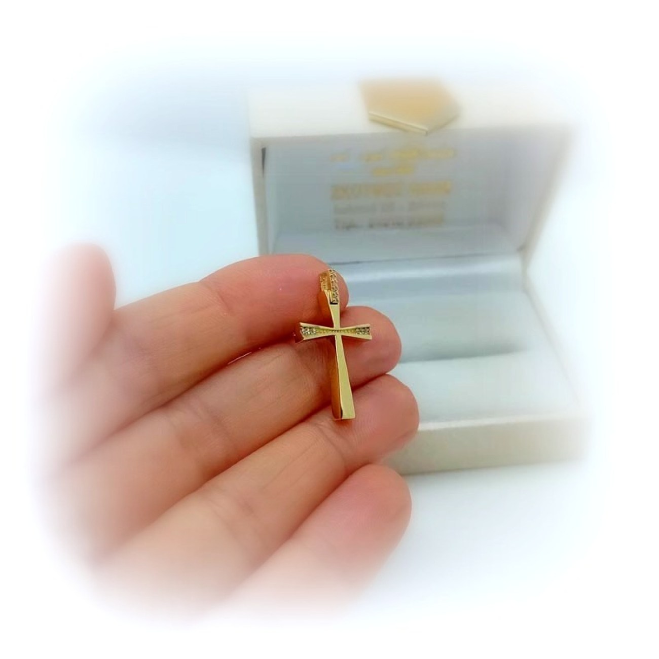 Σταυρός Χρυσός γυναικείος με ζιργκόν