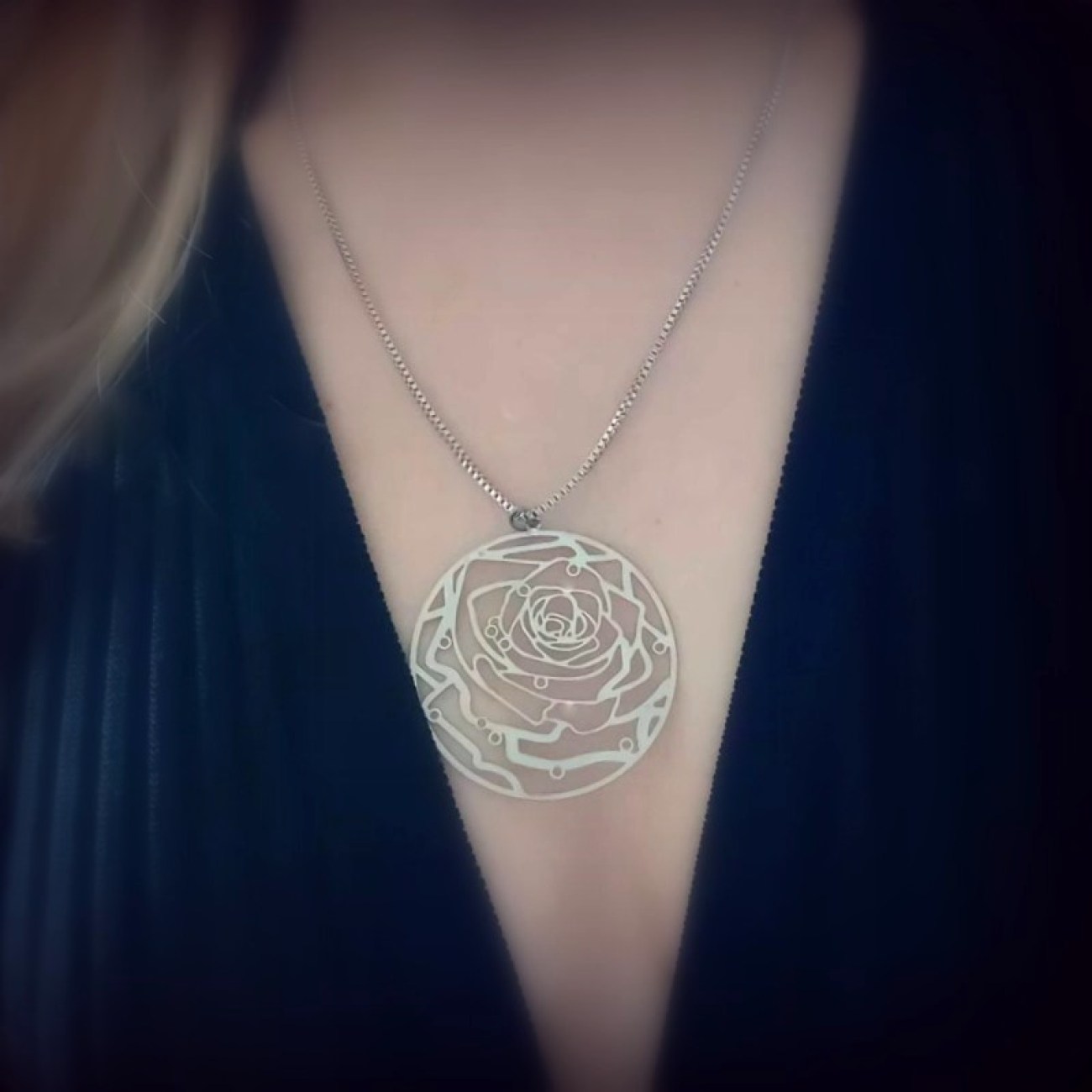 Κολιέ τριαντάφυλλο ασήμι 9.25