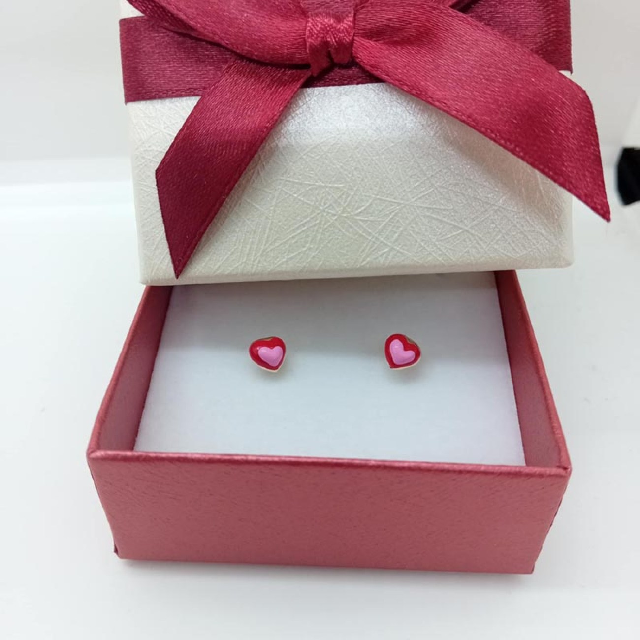 Χρυσά σκουλαρίκια Κ14 κόκκινο σμάλτο καρδιές 