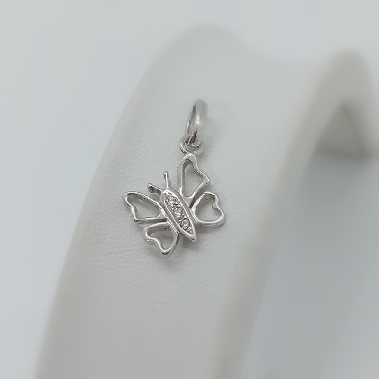 4e52ccb8-25e9-42ef-867a-ea1da19f3f9f