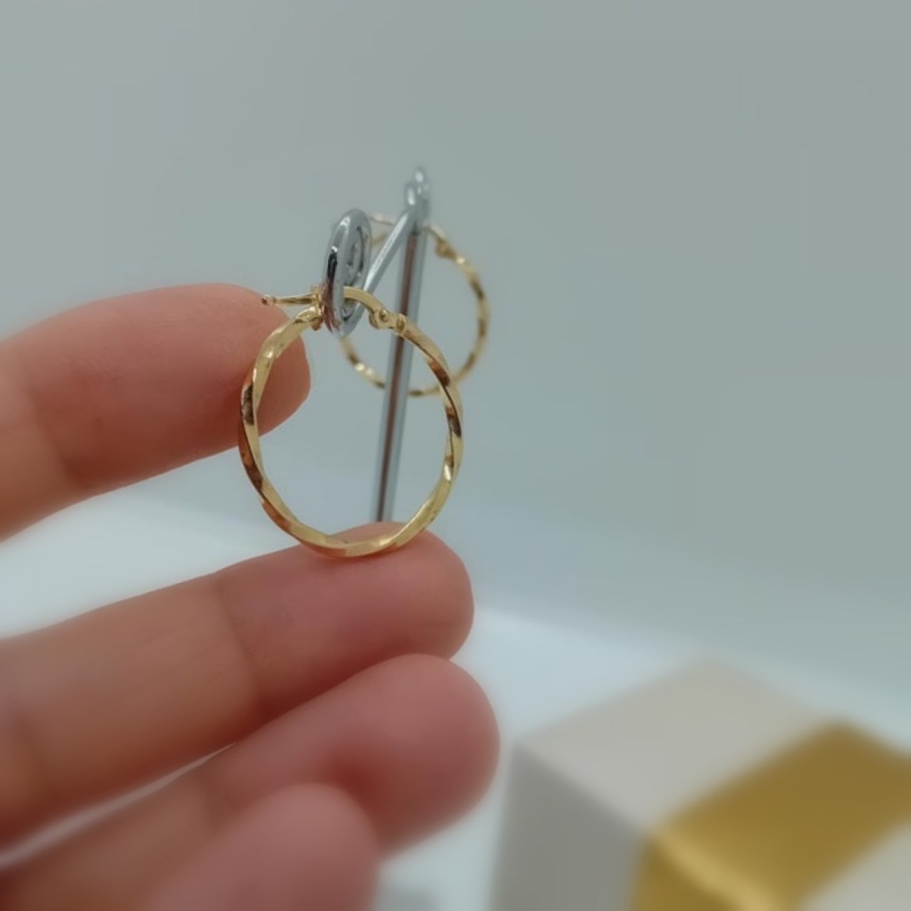 4e61ef54-4e36-42ec-8be0-38869e8746af