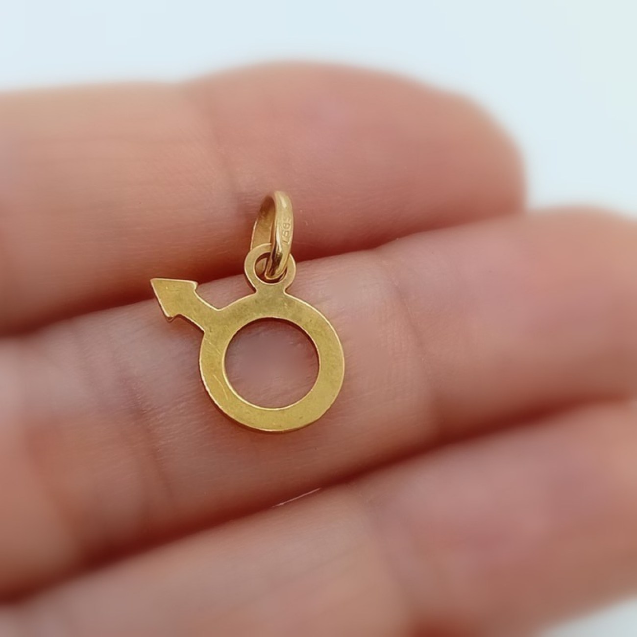 4fdfdb59-fdf1-416b-b8d8-c032eb39c399