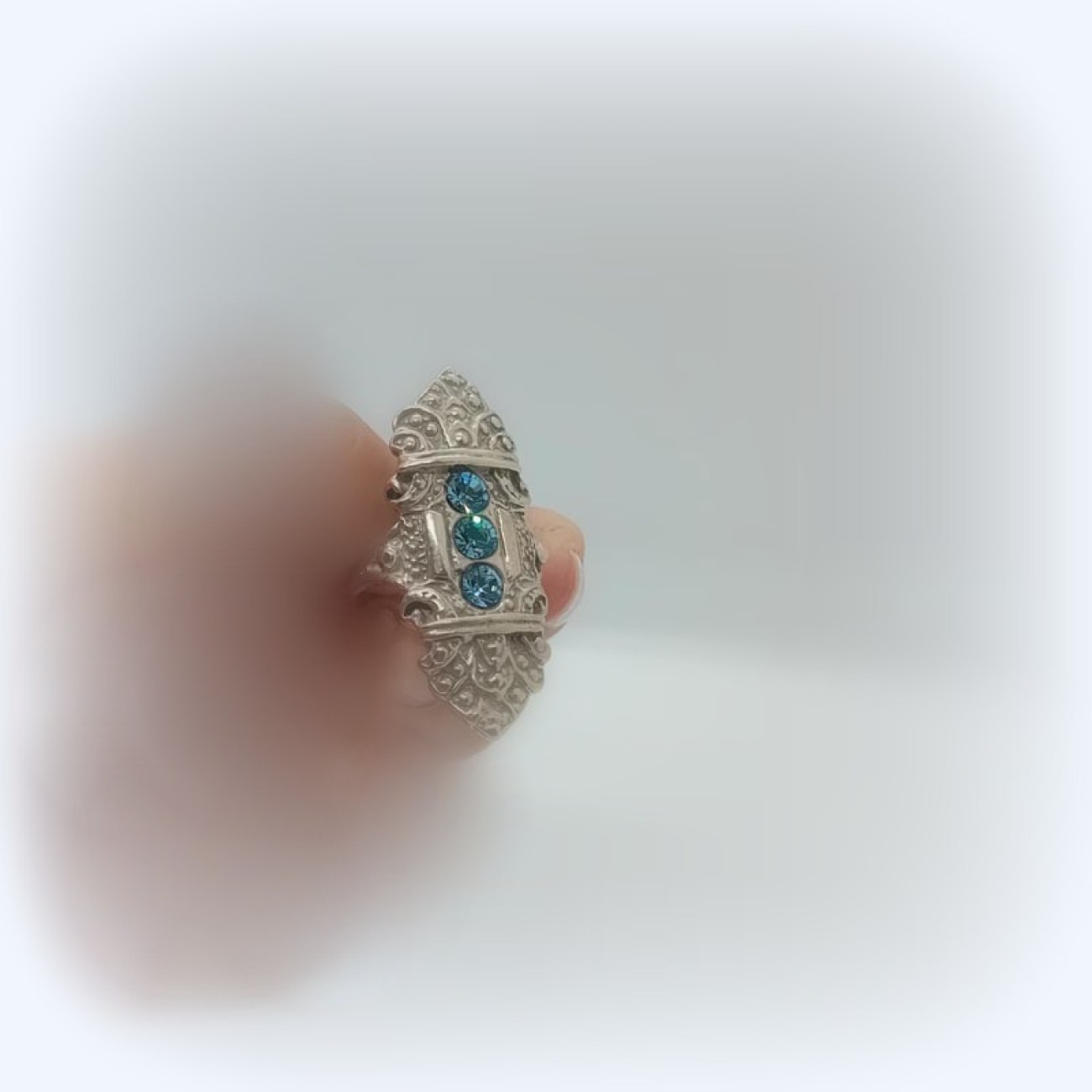 57946983-0601-45d4-af17-c960f4af601831