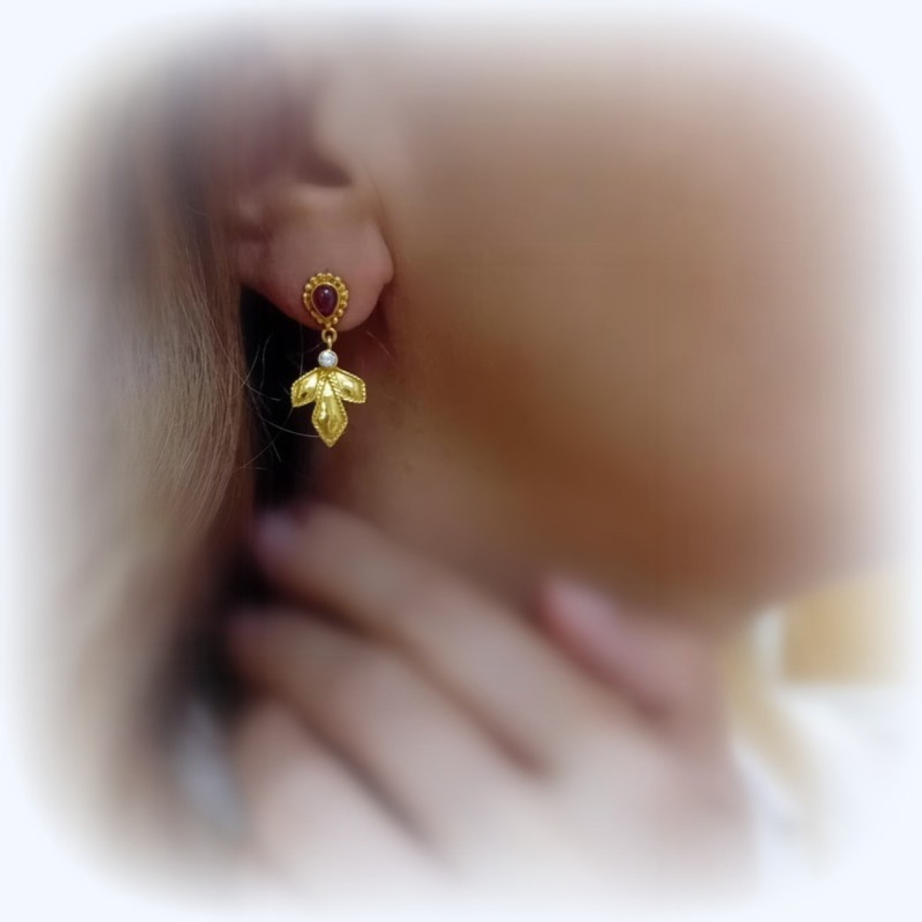 Αρχοντικά χρυσά σκουλαρίκια με ρουμπίνι