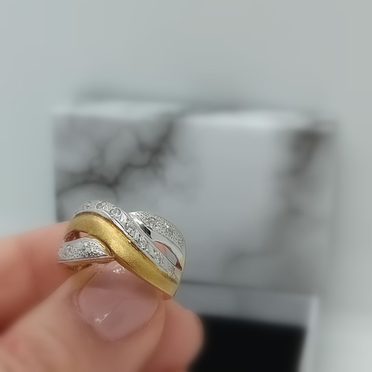 5b20367a-fb13-4ae6-8b7a-a3ce66bf4bc0