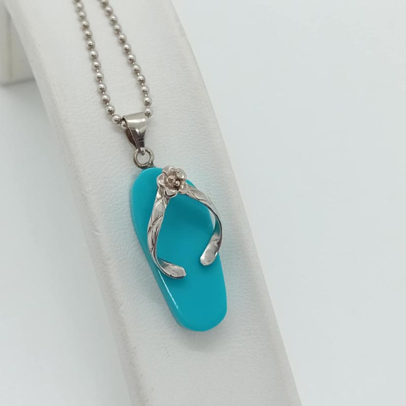 5b886ca6-300e-40a9-aea2-6b1b2079aab6